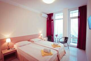 Гостиница Марсель Лермонтово Бюджетная двухместная комната-1