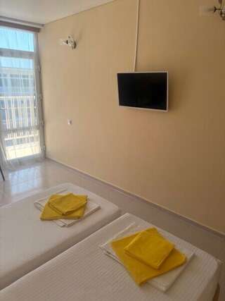 Гостиница Марсель Лермонтово Двухместная комната стандарт с одной или двумя раздельными кроватями-1