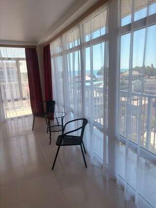 Гостиница Марсель Лермонтово Двухместная. Панорамные окна.-5