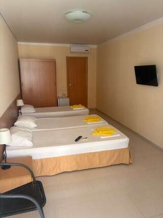 Гостиница Марсель Лермонтово Трехместная. Стандарт-5