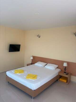 Гостиница Марсель Лермонтово Двухместная. Панорамные окна.-2